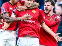 包含全明星赛冲刺阶段走向成谜；曼联豪取连胜；媒体盛赞；年轻球员得到机会的词条-(随机）