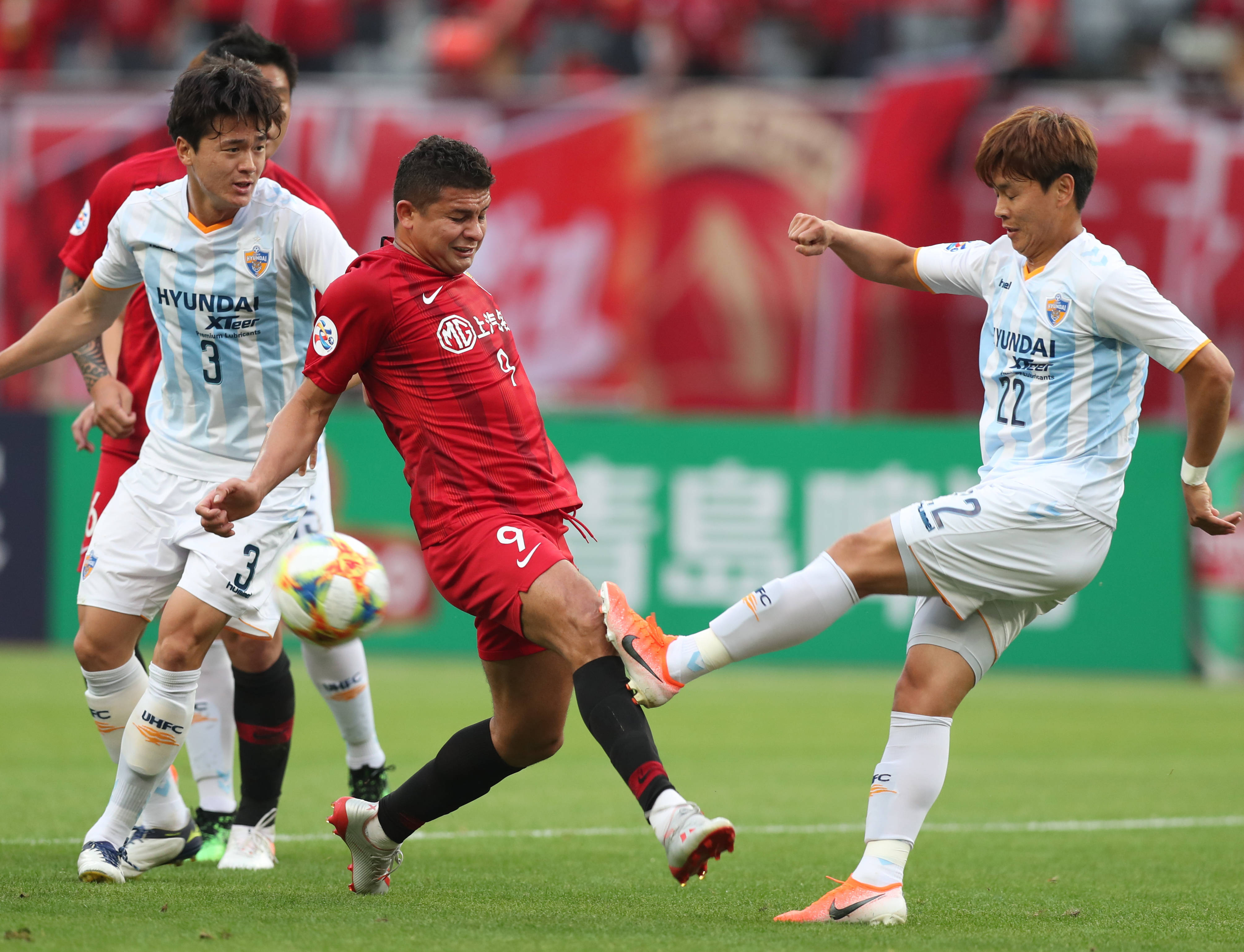 乐动登录入口 -关于清晨上海申花调整名单以备法国杯，主帅复盘环节打磨，更衣室稳定，更衣室氛围转暖的信息