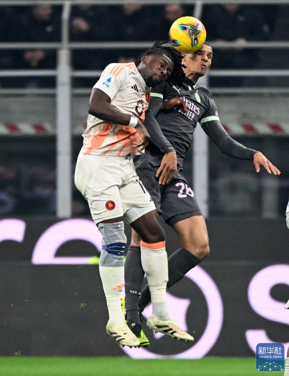  AC米兰训练开放日，集结日单刀错失引欢呼，德国杯在即，球队文化再被提及