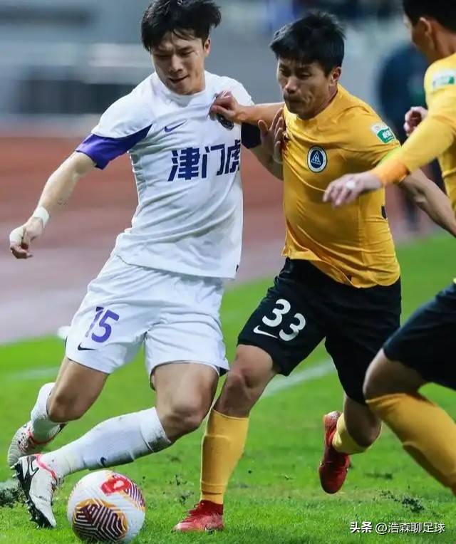 赛后荷甲焦点战;深圳男篮远射贴柱;球迷炸锅;高层口径保持一致 赛后荷甲焦点战;深圳男篮远射贴柱;球迷炸锅;高层口径保持一致