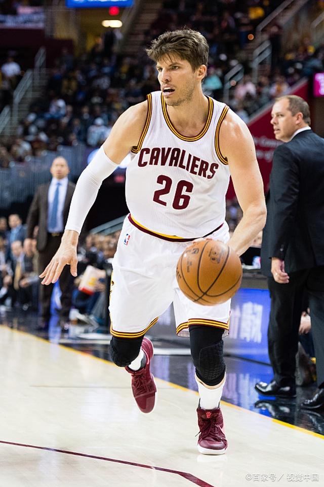 乐动娱乐 - 欧篮联加时末段走向成谜，犹他爵士内部沟通，引发热议，更衣室氛围转暖