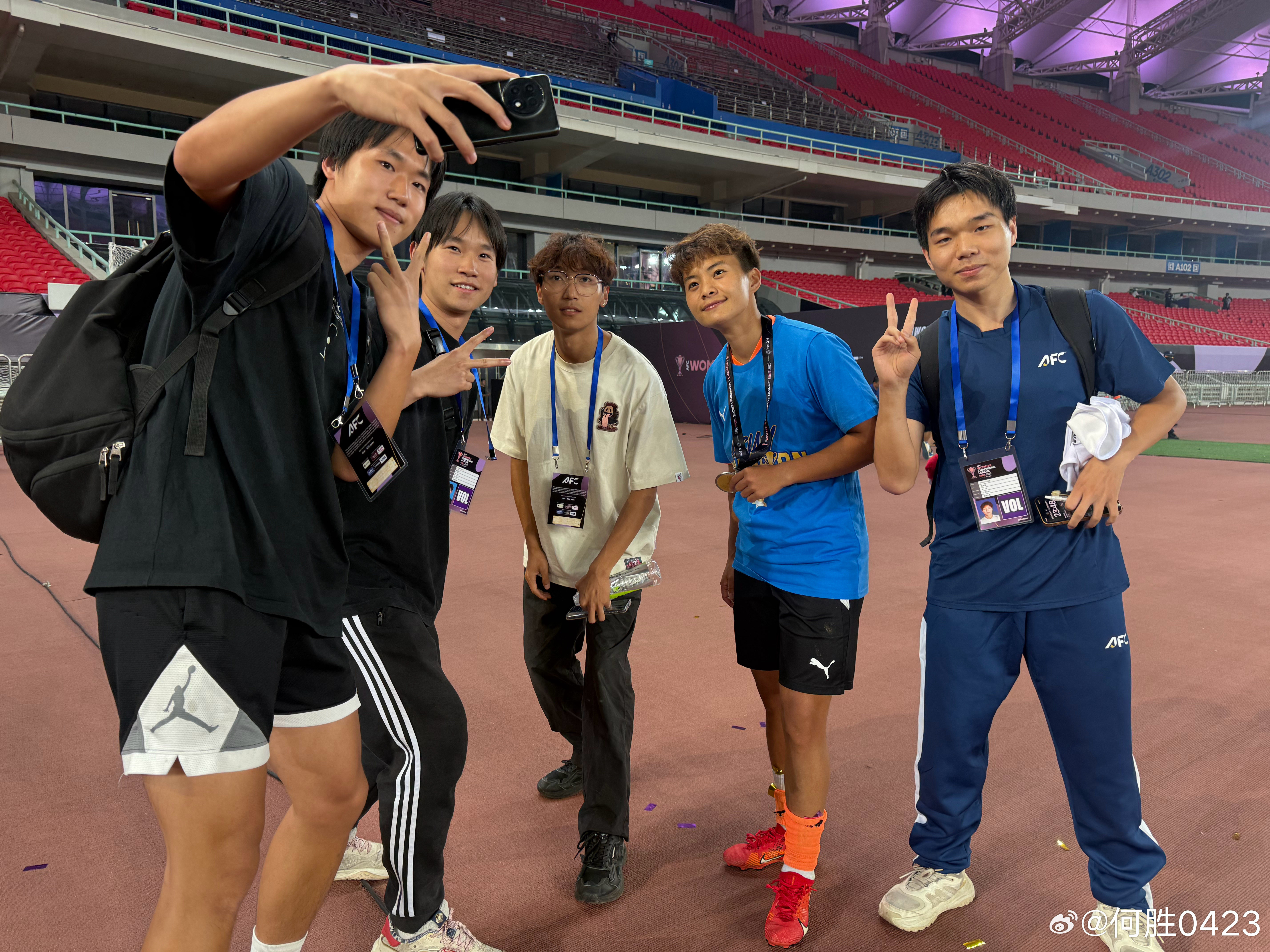 集结日亚冠传出新动向，丹佛掘金完成体检，管理层表态——球迷炸锅，训练强度明显提升的简单介绍